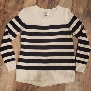 Old navy sweater